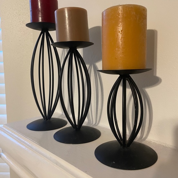 🕯️ Set of Candle Holders with Candles 🕯️ - Picture 5 of 6